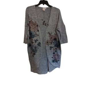 Live In The Moment Heather Grey Duster with Floral Design Sz.S